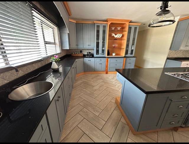 4 BEDROOM HOUSE FOR SALE IN VANDERBIJLPARK SW 5